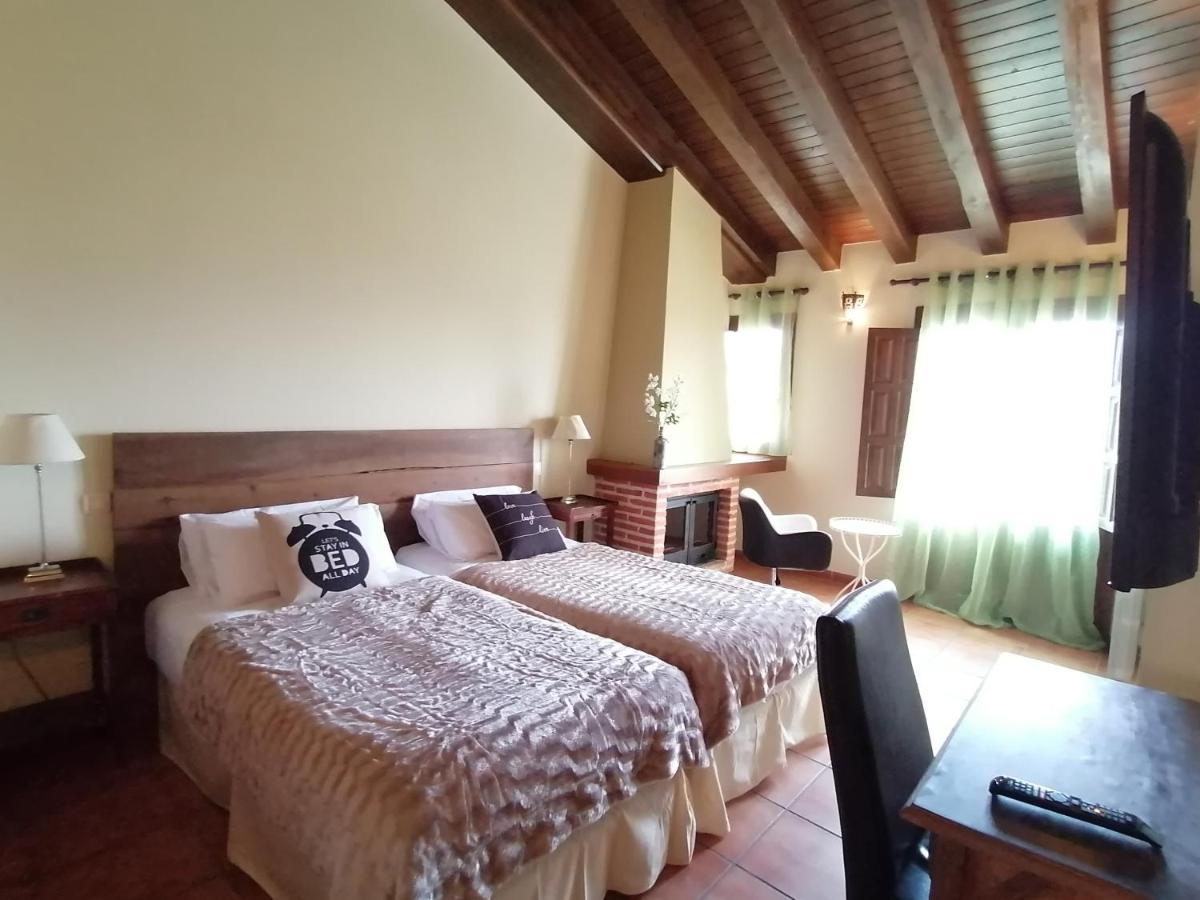 Horcajuelo de la Sierra La Posada De Horcajuelo מראה חיצוני תמונה